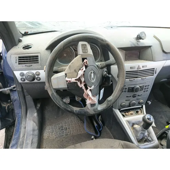 Opel ASTRA H GTC (A04) 2005