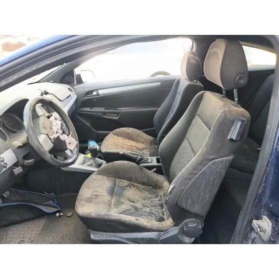 Opel ASTRA H GTC (A04) 2005