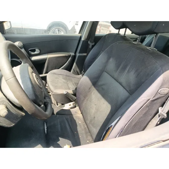 Renault CLIO III (BR0/1, CR0/1) 2005
