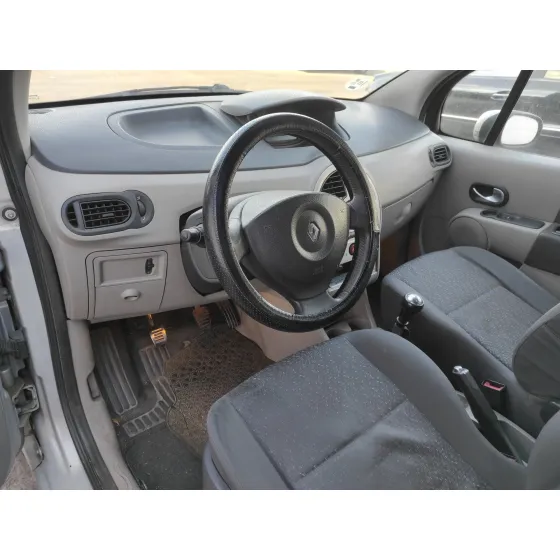 RENAULT MODUS '2005 * PLATA