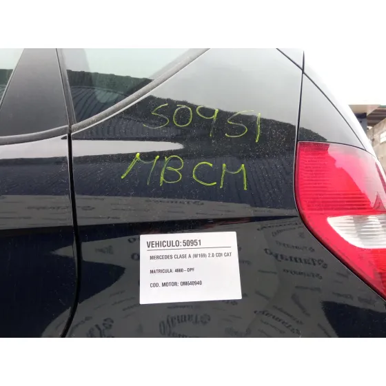 MERCEDES CLASE A (W169) '2005 2.0 CDI CAT NEGRO