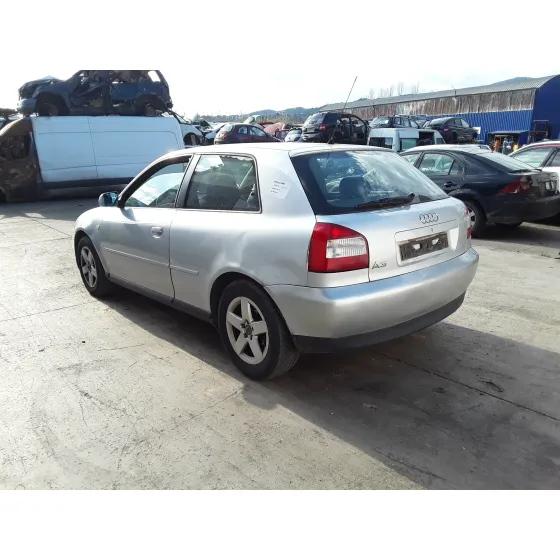 AUDI A3 (8L) '2001 * PLATA