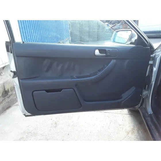 AUDI A3 (8L) '2001 * PLATA