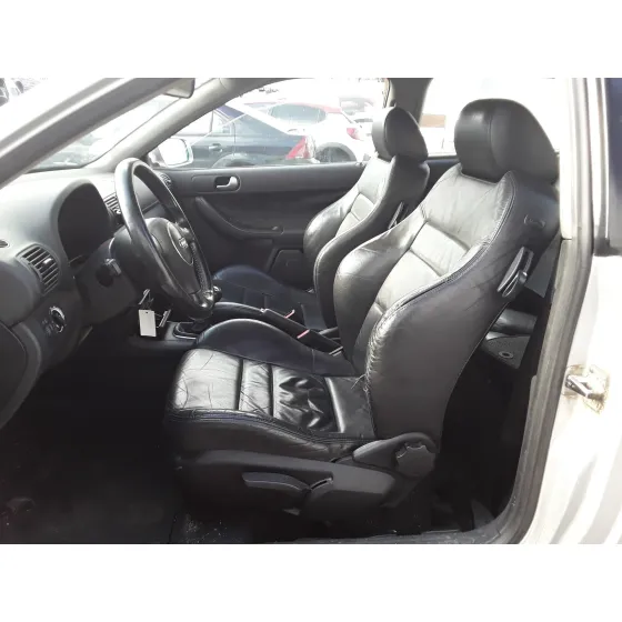 AUDI A3 (8L) '2001 * PLATA