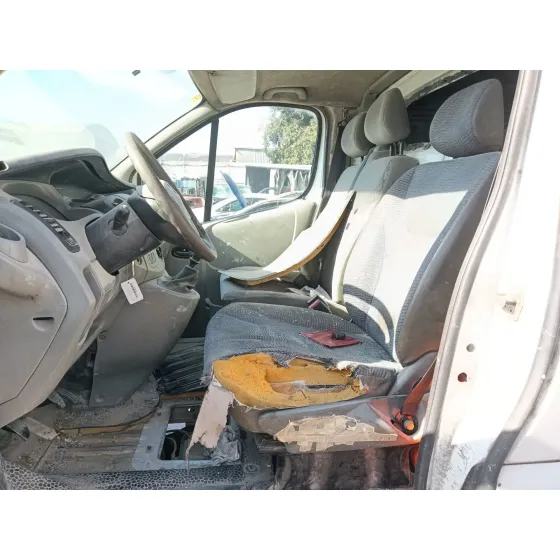 Renault TRAFIC II FURGONETA (FL) 2001