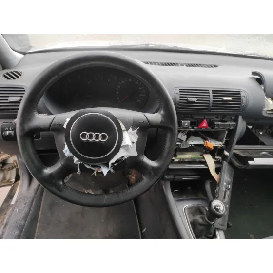 AUDI A3 (8L) '2001 1.9 TDI PLATA