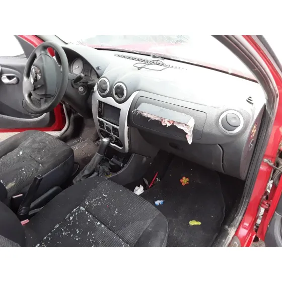 DACIA SANDERO '2009 1.6 CAT ROJO