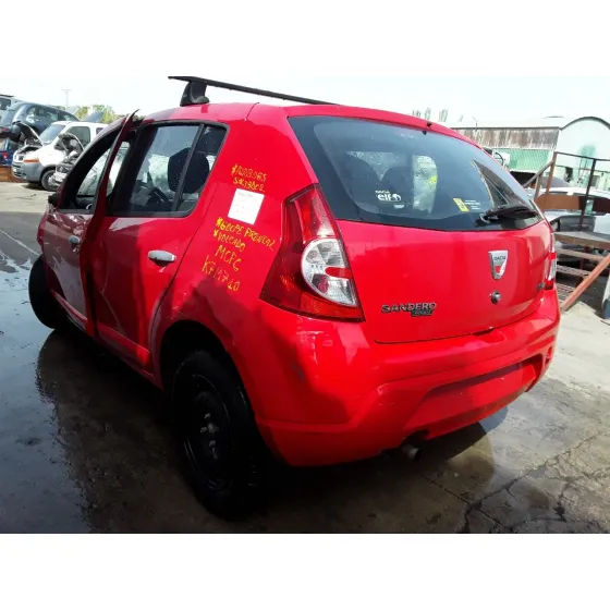 DACIA SANDERO '2009 1.6 CAT ROJO