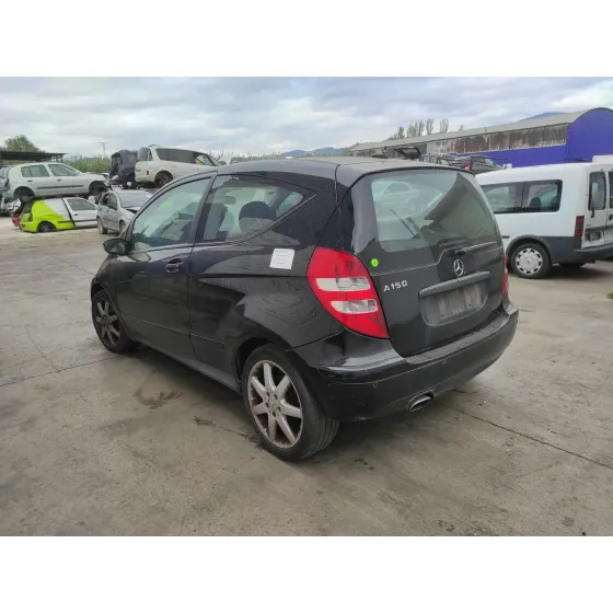 MERCEDES CLASE A (W169) '2006 1.5 CAT NEGRO
