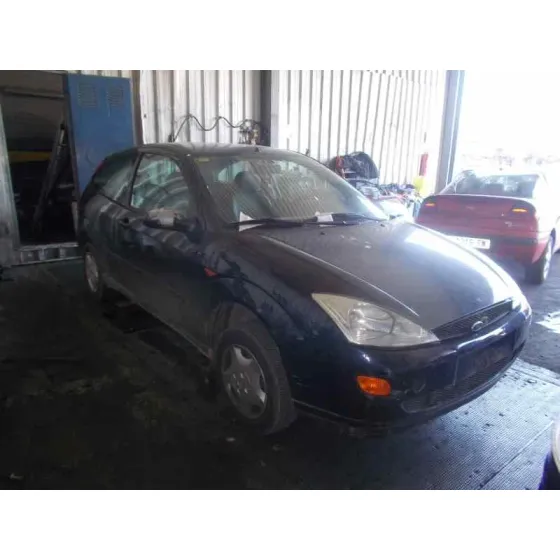FORD FOCUS BERLINA (CAK) '2001 1.6 16V CAT AZUL