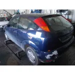 FORD FOCUS BERLINA (CAK) FORD FOCUS BERLINA (CAK) '2001 1.6 16V CAT AZUL 1998