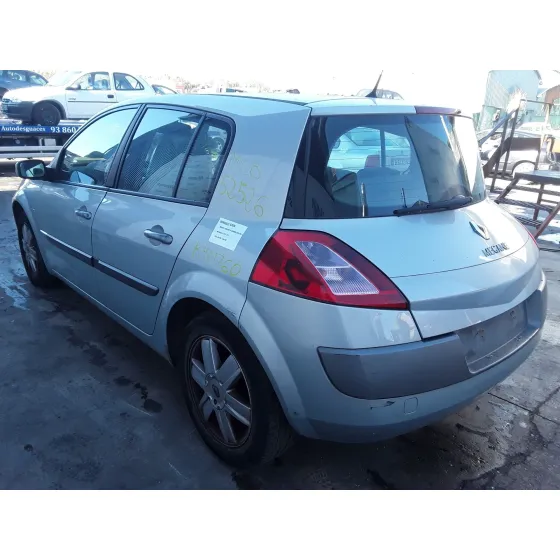 RENAULT MEGANE II CLASSIC BERLINA '2003 1.6 16V PLATA