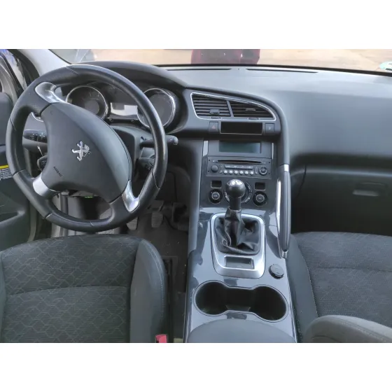 PEUGEOT 3008 '2015 1.6 16V GRIS