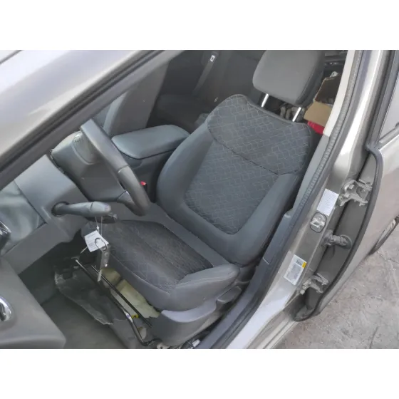 PEUGEOT 3008 '2015 1.6 16V GRIS