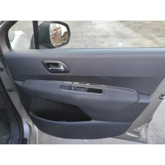PEUGEOT 3008 '2015 1.6 16V GRIS