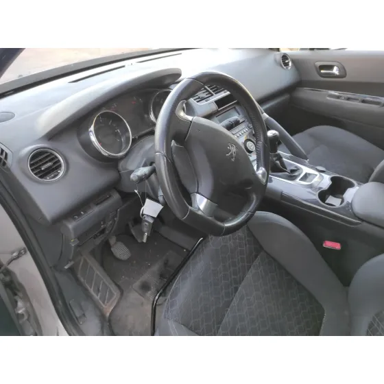 PEUGEOT 3008 '2015 1.6 16V GRIS