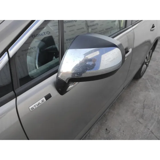 PEUGEOT 3008 '2015 1.6 16V GRIS