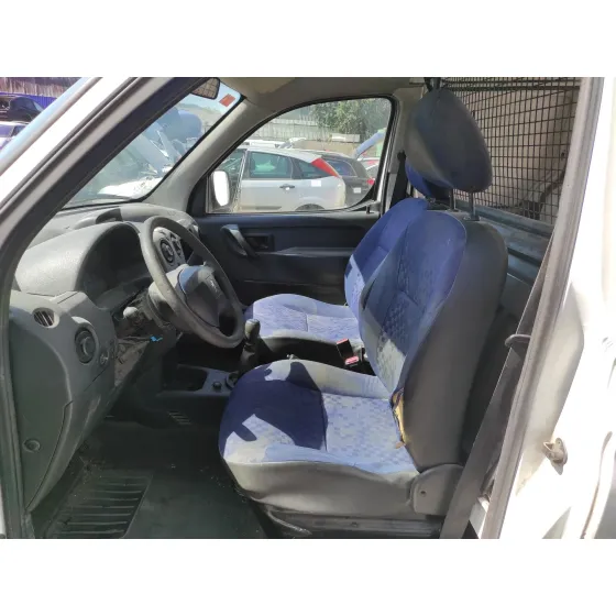PEUGEOT PARTNER (S2) '2010 1.6 16V HDI CAT BLANCO