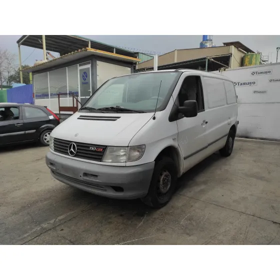 MERCEDES VITO (W638) CAJA CERRADA '2003 2.1 CC BLANCO