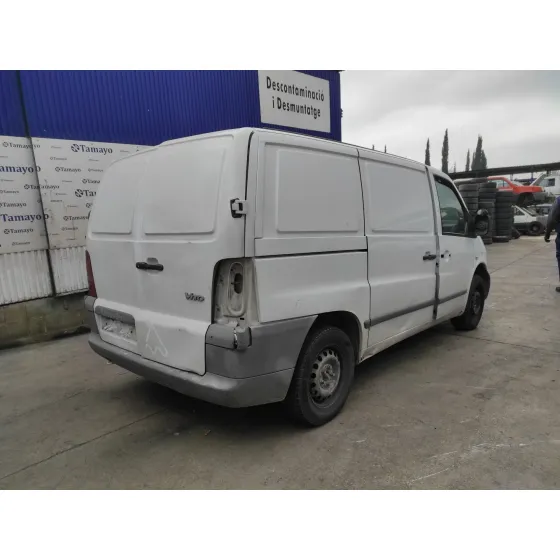 MERCEDES VITO (W638) CAJA CERRADA '2003 2.1 CC BLANCO