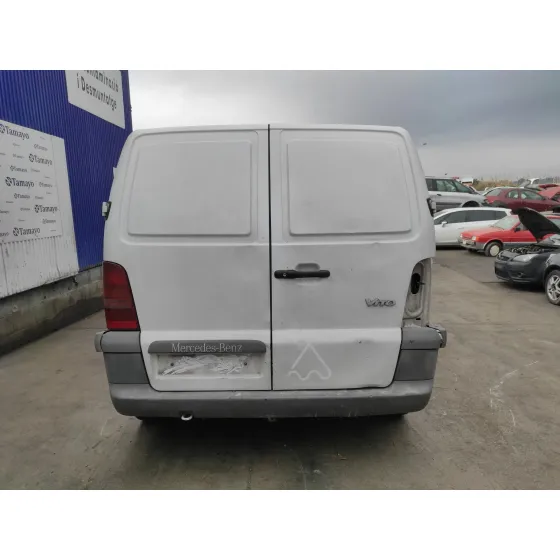 MERCEDES VITO (W638) CAJA CERRADA '2003 2.1 CC BLANCO