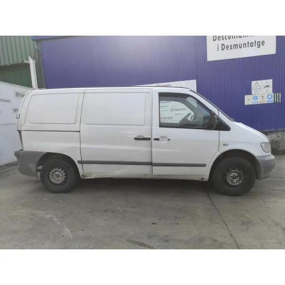 MERCEDES VITO (W638) CAJA CERRADA '2003 2.1 CC BLANCO