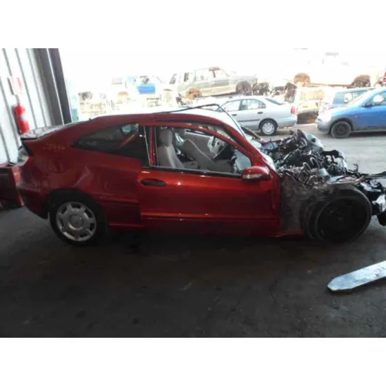 MERCEDES CLASE C (W203) BERLINA '2000 220 CDI (203.006) GRANATE