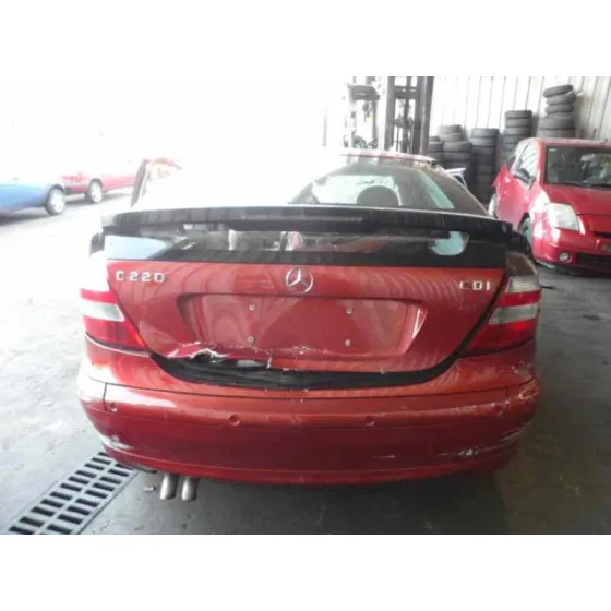 MERCEDES CLASE C (W203) BERLINA '2000 220 CDI (203.006) GRANATE