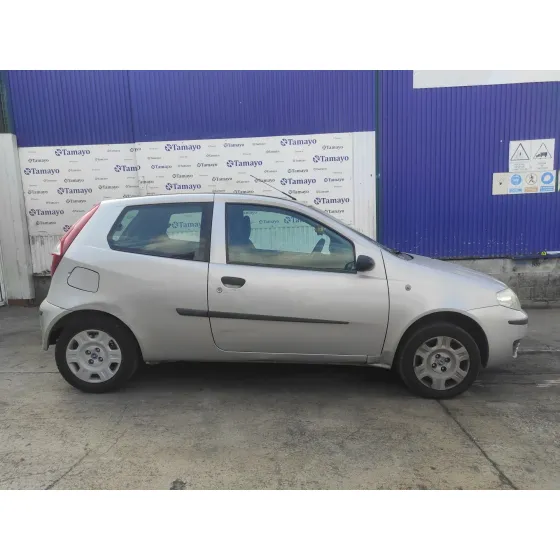 FIAT PUNTO BERLINA (188) '2005 1.2 CAT PLATA