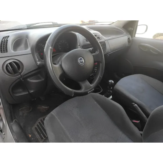 FIAT PUNTO BERLINA (188) '2005 1.2 CAT PLATA