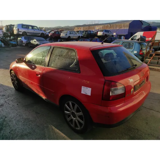 AUDI A3 (8L) '2002 1.9 TDI ROJO