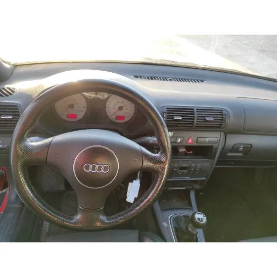 AUDI A3 (8L) '2002 1.9 TDI ROJO