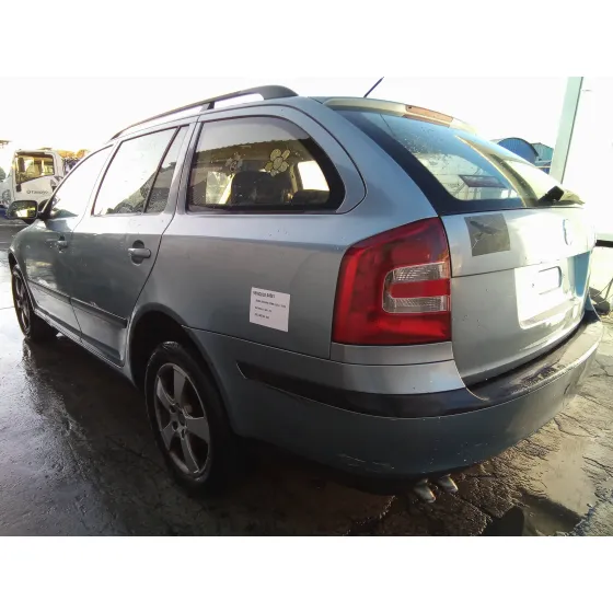 SKODA OCTAVIA COMBI (1Z5) '2006 1.9 TDI GRIS AZULADO