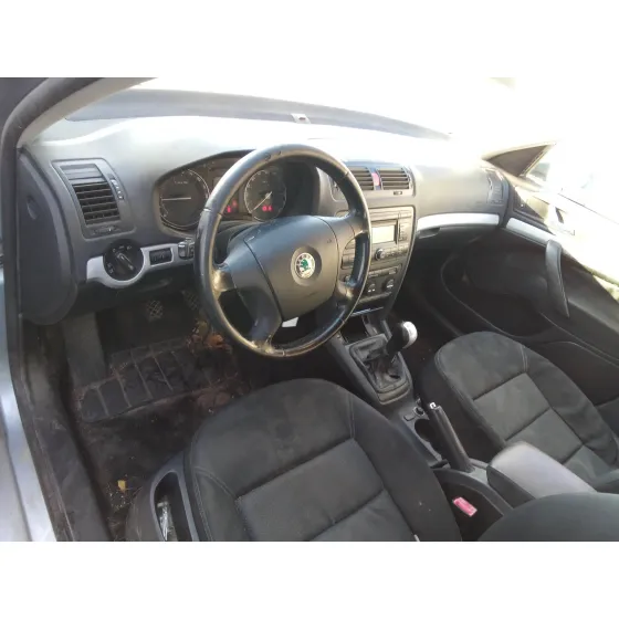 SKODA OCTAVIA COMBI (1Z5) '2006 1.9 TDI GRIS AZULADO