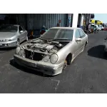 MERCEDES-BENZ CLASE E (W210) BERLINA DIESEL MERCEDES CLASE E (W210) BERLINA DIESEL '2001 2.2 CDI CAT BEIGE 1995