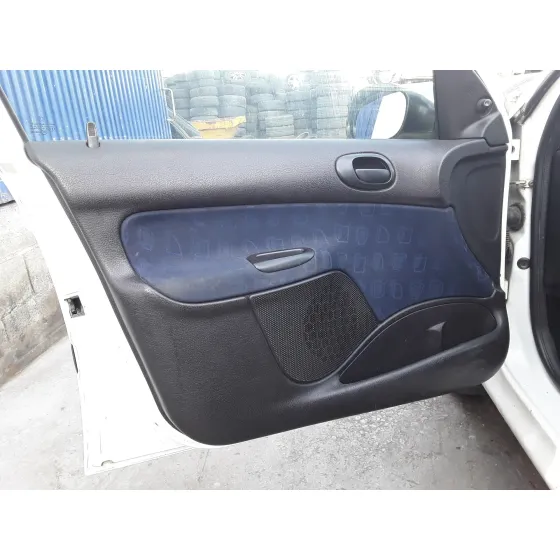 PEUGEOT 206 BERLINA '2005 * BLANCO