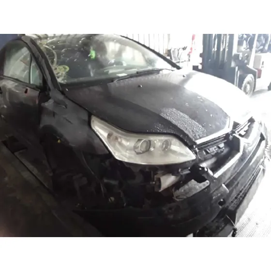 CITROEN C4 BERLINA '2005 * NEGRO