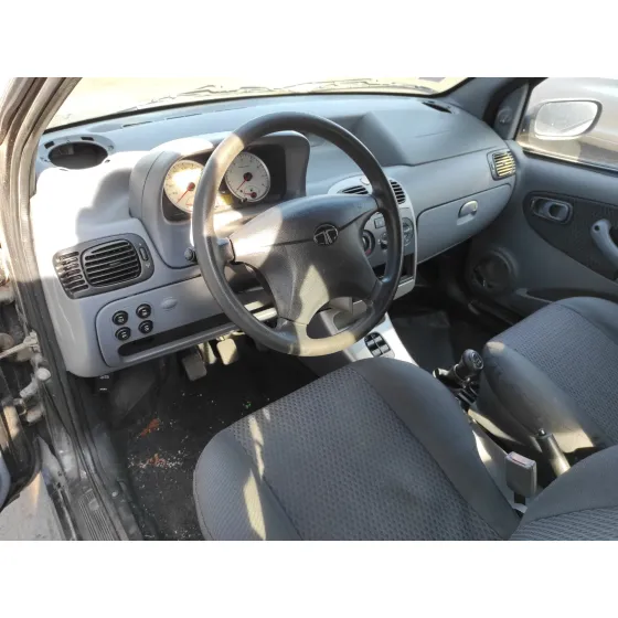 TATA INDICA '2006 B/TL01 NEGRO