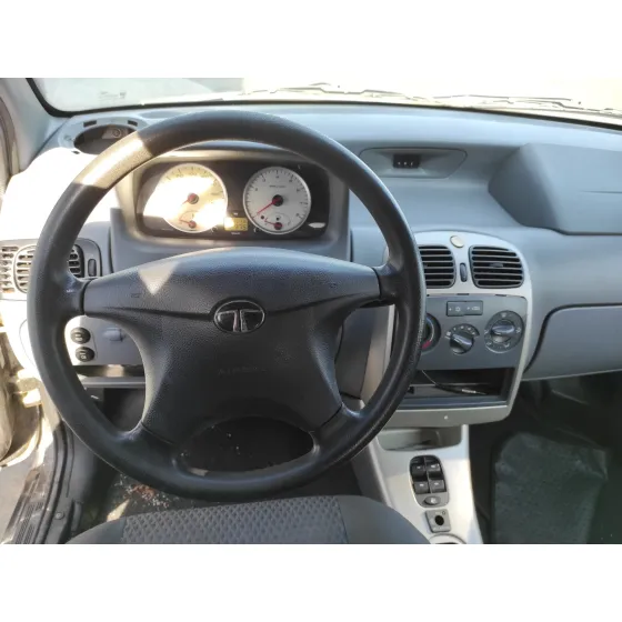 TATA INDICA '2006 B/TL01 NEGRO