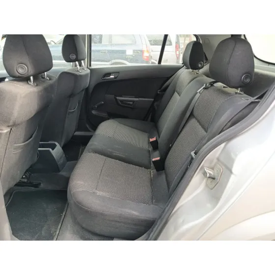 Opel ASTRA H (A04) 2004