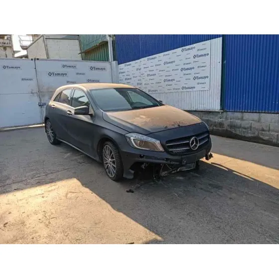 MERCEDES CLASE A (W176) '2014 * NEGRO