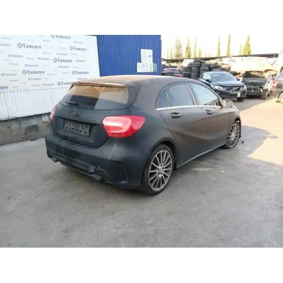 MERCEDES CLASE A (W176) '2014 * NEGRO