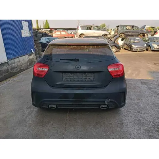 MERCEDES CLASE A (W176) '2014 * NEGRO