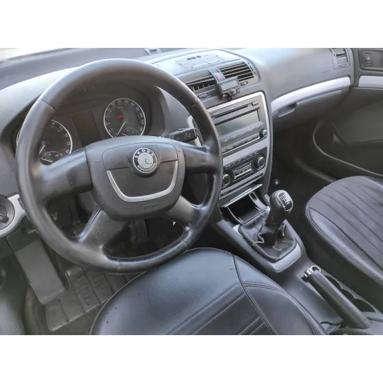 SKODA OCTAVIA BERLINA (1Z3) '2010 1.9 TDI NEGRO