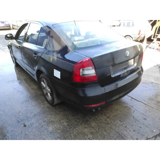 SKODA OCTAVIA BERLINA (1Z3) '2010 1.9 TDI NEGRO