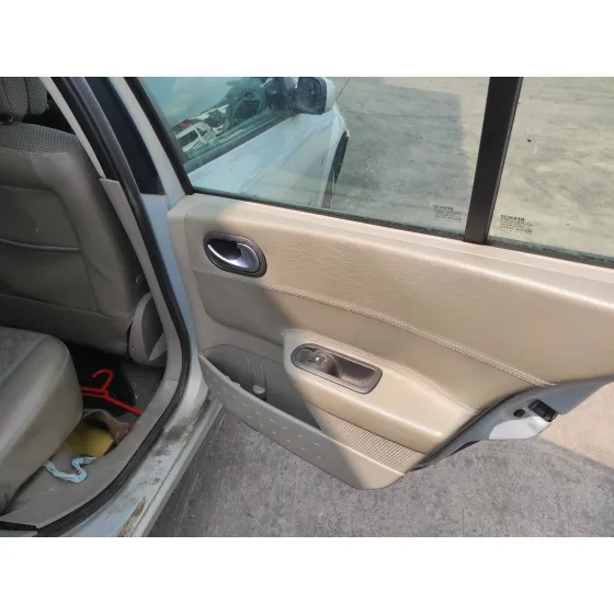 RENAULT MEGANE II BERLINA 5P '2004 1.9 DCI DIESEL PLATA
