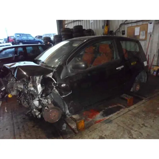 CITROEN C2 '2005 1.1 NEGRO