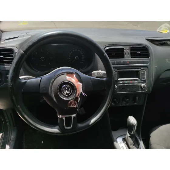 VOLKSWAGEN POLO (6R1) '2013 1.6 TDI AZUL