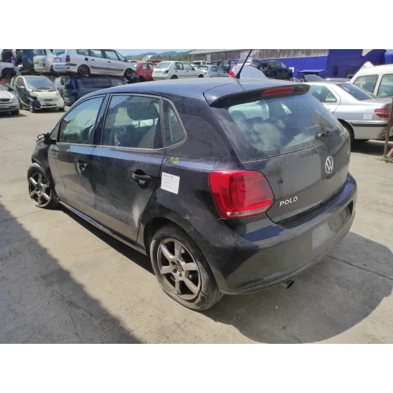 VOLKSWAGEN POLO (6R1) '2013 1.6 TDI AZUL