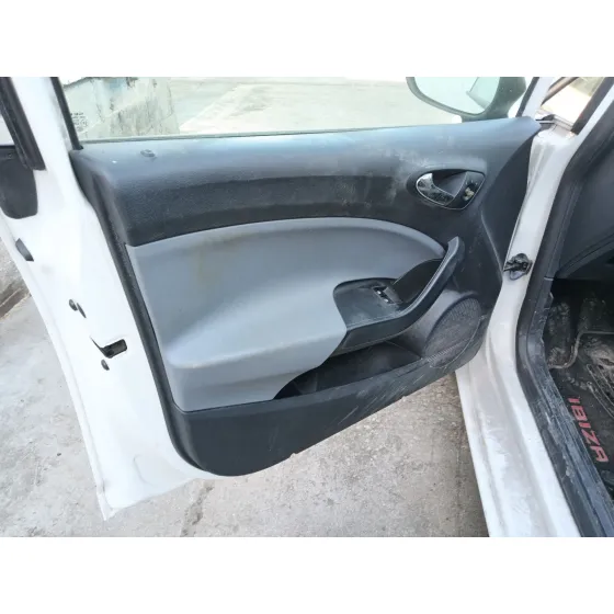 Seat IBIZA IV SC (6J1, 6P5) 2008
